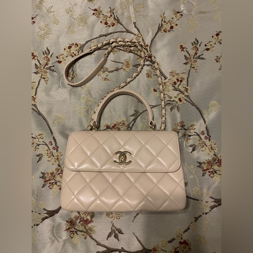 CHANEL TRENDY CC TOP HANDLE LEATHER HANDBAG